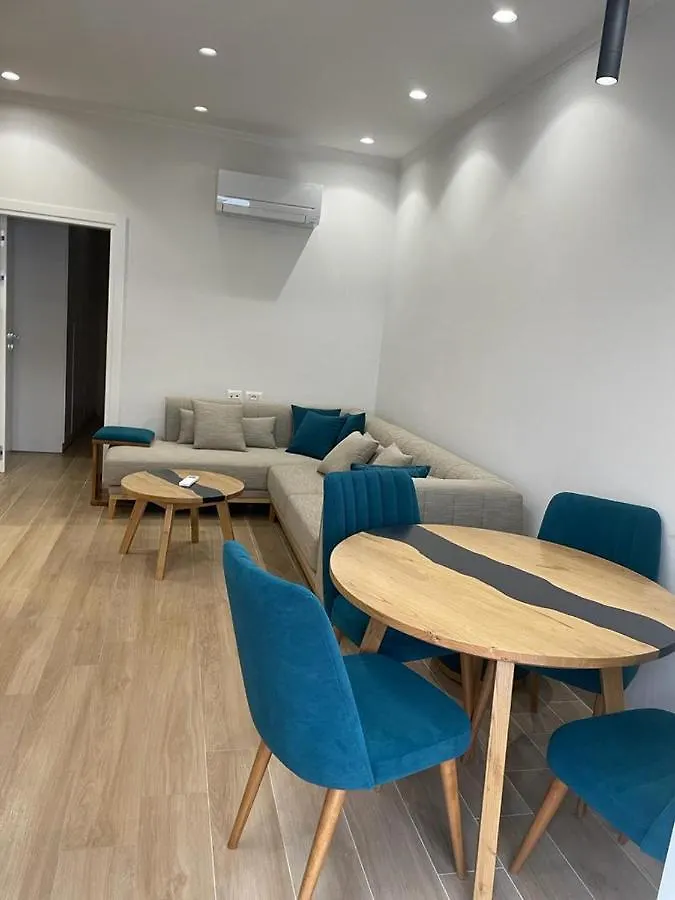 City Center Apartment Kafe Flora Tirana